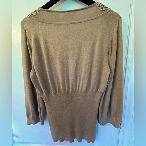 Women’s  Axcess size XL knit top in cotton/rayon. Camel colour with beaded neck - Picture 4 of 4
